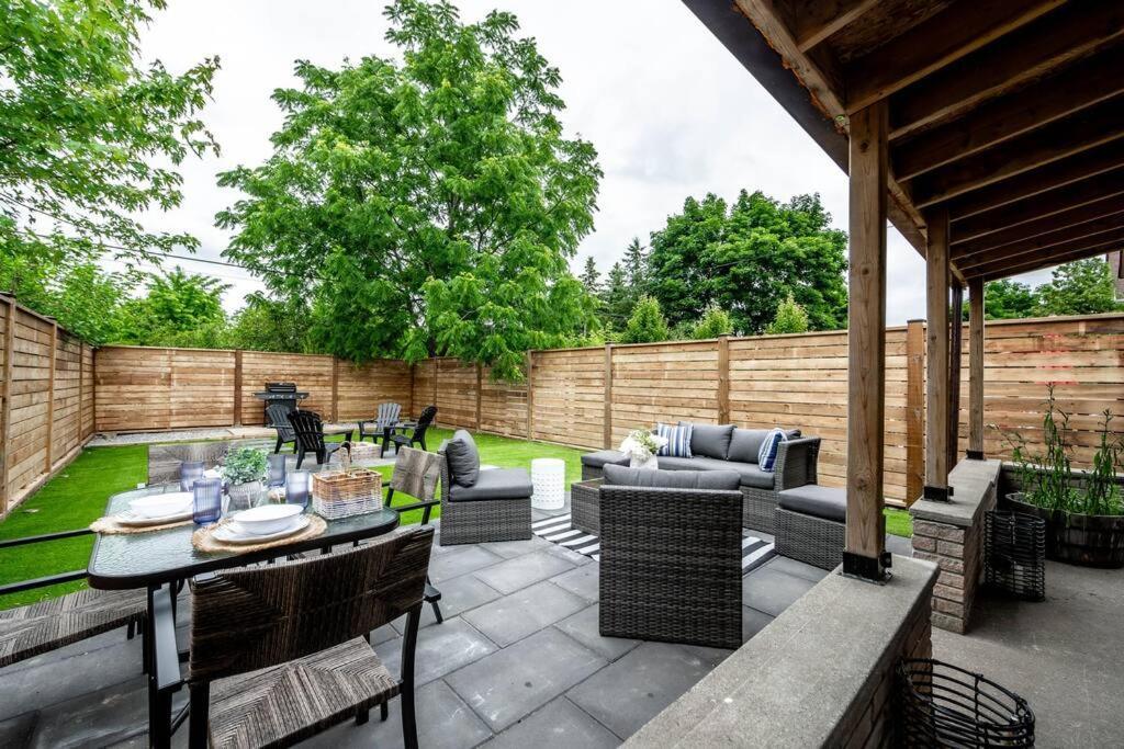 Luxury Stylish Home, Walk To Falls, Fire Pit&More Niagara Falls Exterior photo